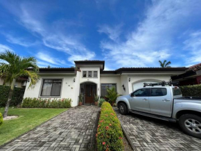 Casa Famari at Playa Bejuco